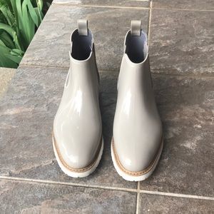 COUGAR - Gray rain booties Size 11